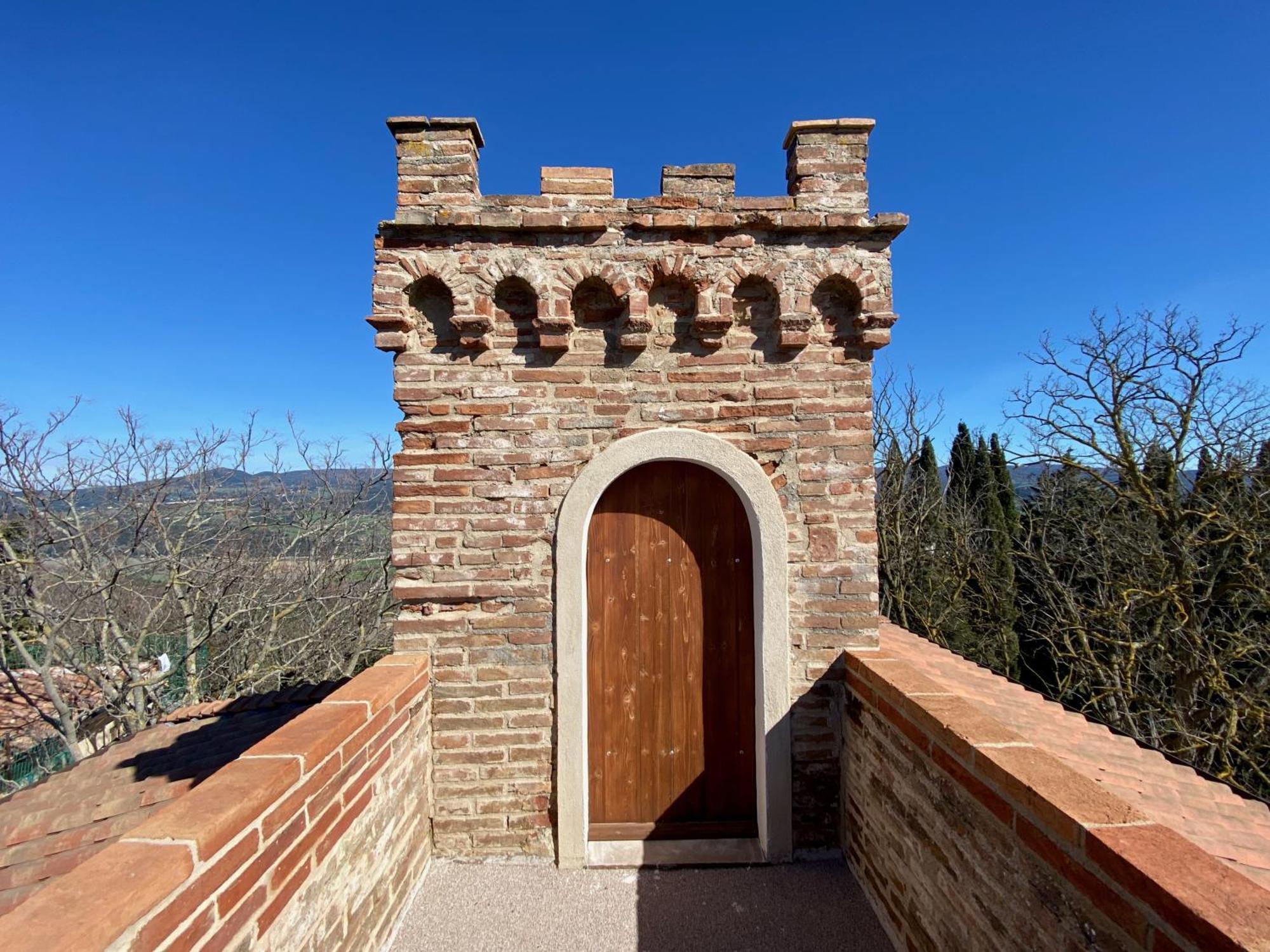 B&B Lo Scudaio Palazzo Marchionneschi Montescudaio Eksteriør bilde